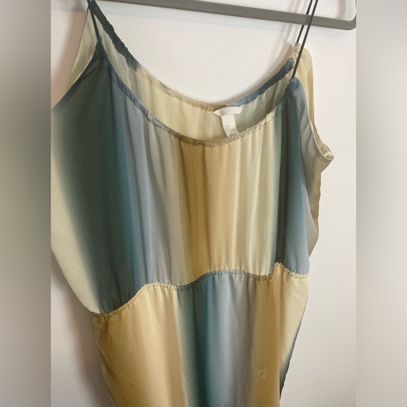 H&M Dress Size 8 - Picture 4 of 9